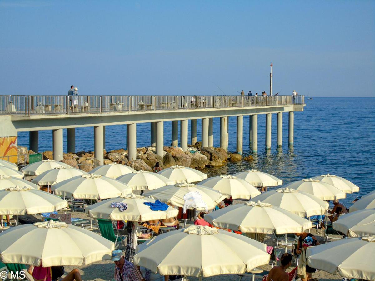 Pietra Home, Posto Auto, Ac ,Wifi, 150Mt Dal Mare Pietra Ligure Exteriér fotografie
