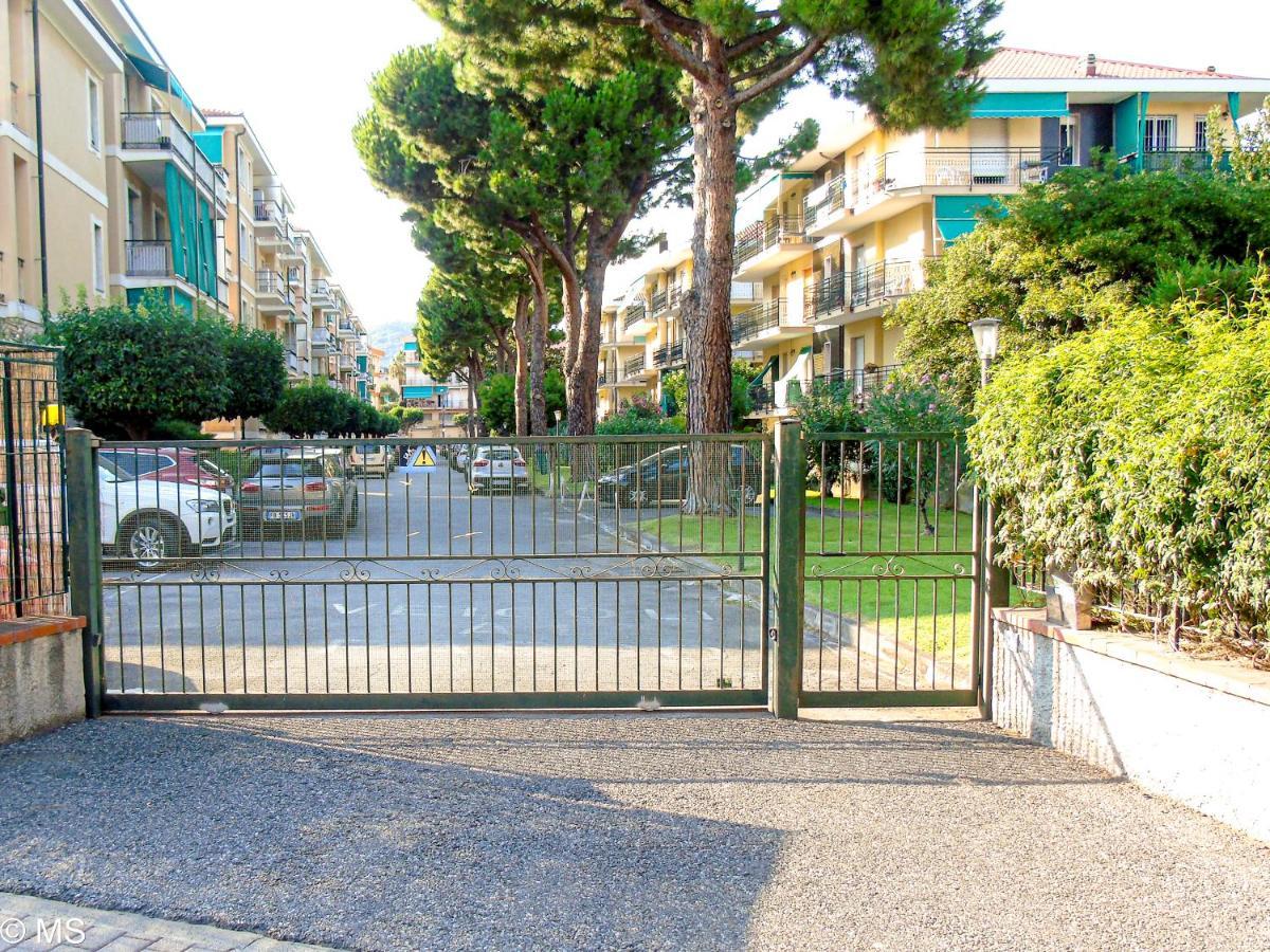 Pietra Home, Posto Auto, Ac ,Wifi, 150Mt Dal Mare Pietra Ligure Exteriér fotografie