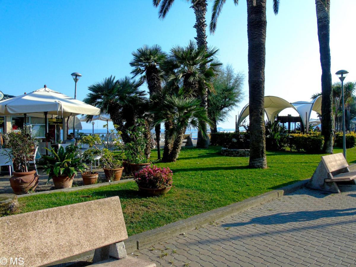 Pietra Home, Posto Auto, Ac ,Wifi, 150Mt Dal Mare Pietra Ligure Exteriér fotografie